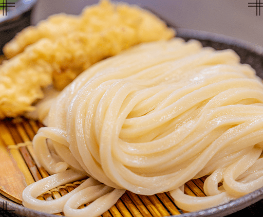 独特のムニュグニュとした麺（うどん）の食感